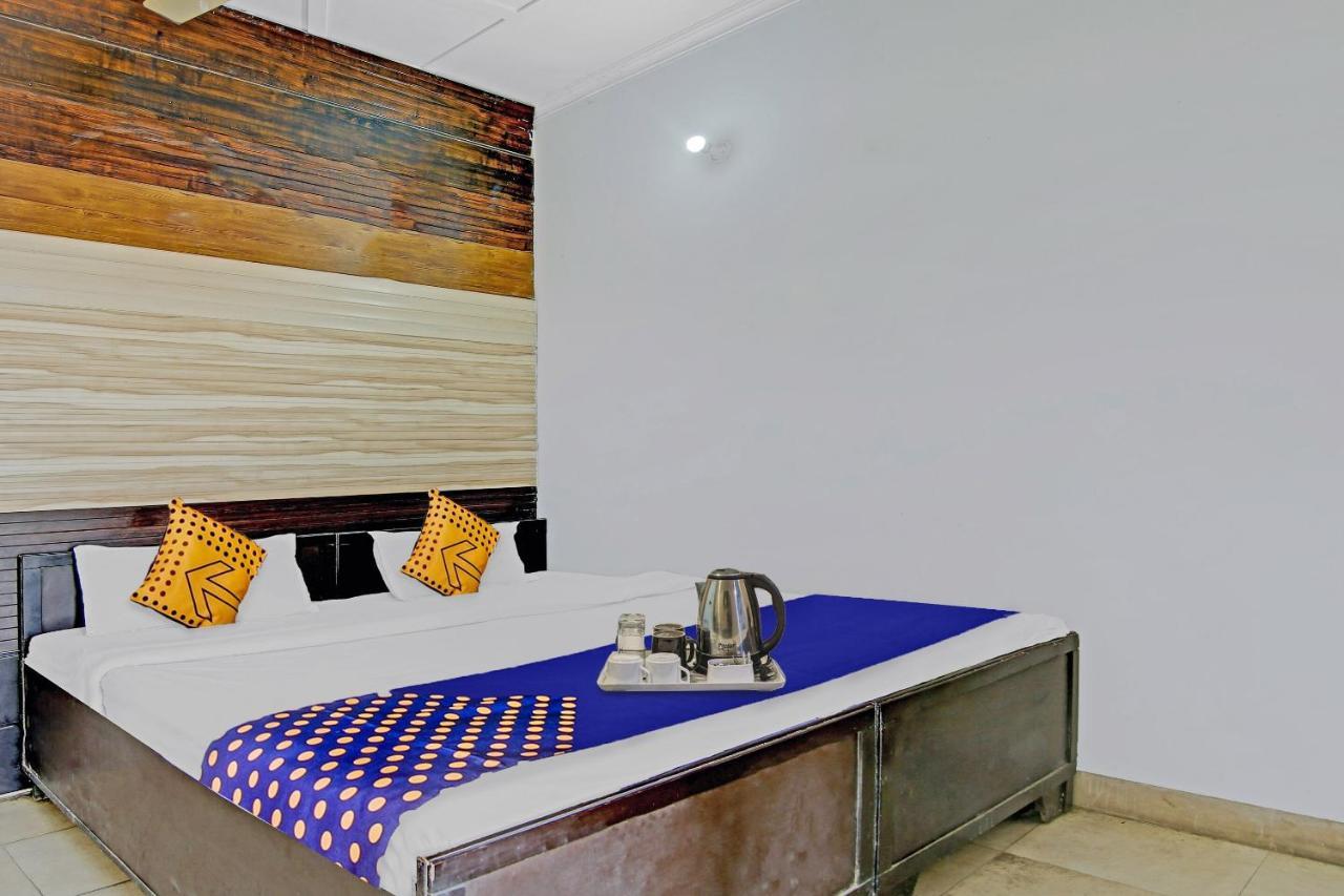 סוניפאט Spot On Shree Naman Guest House מראה חיצוני תמונה