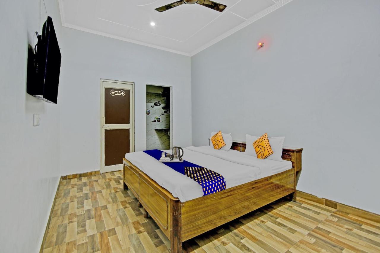 סוניפאט Spot On Shree Naman Guest House מראה חיצוני תמונה