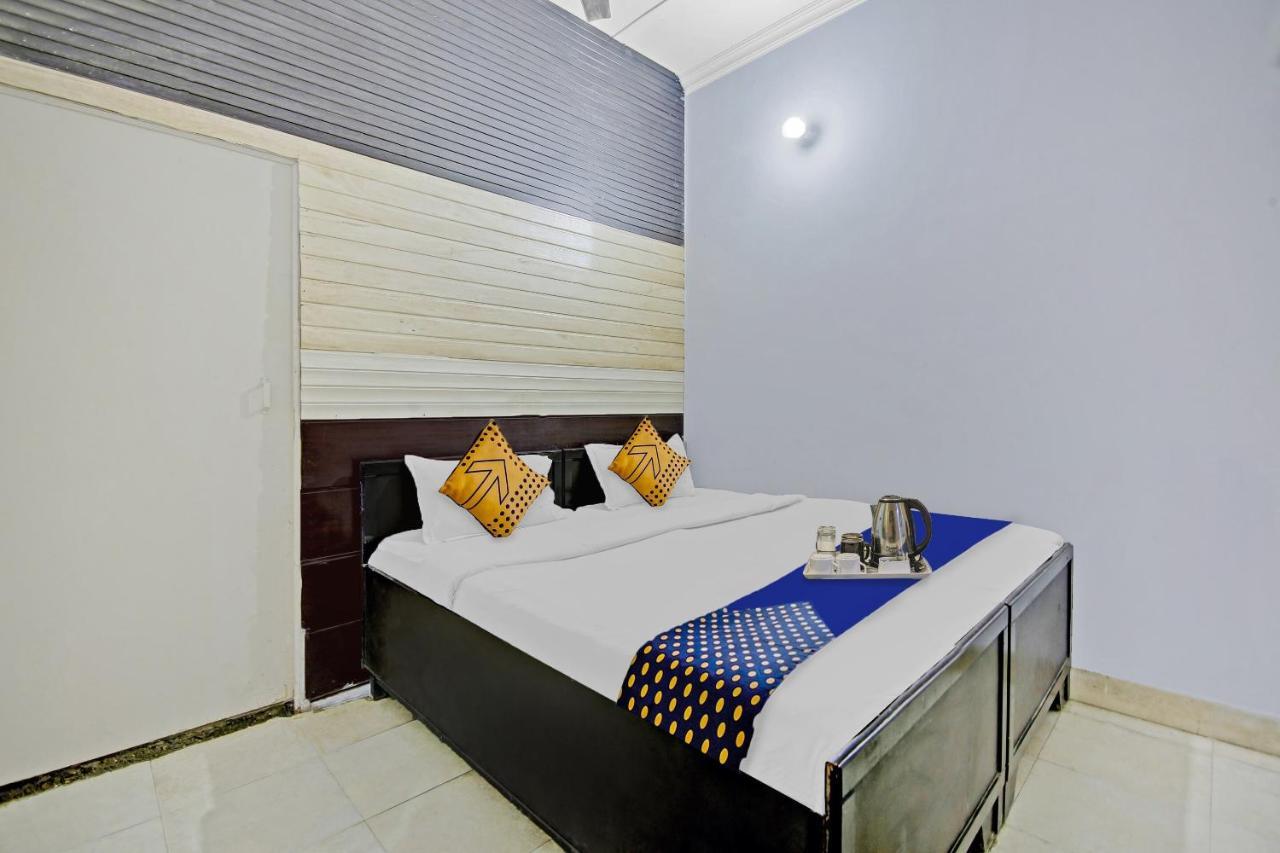סוניפאט Spot On Shree Naman Guest House מראה חיצוני תמונה